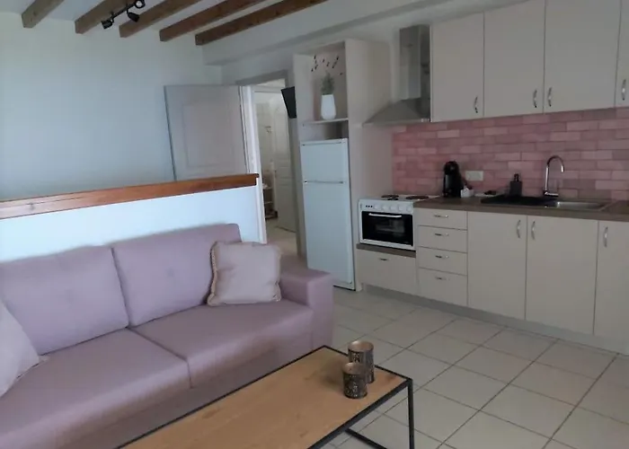 Apartment Liogerma Tsoukaladhes